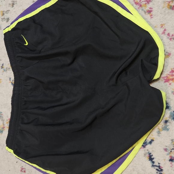 💘 Nike Black Just Do It Running Shorts - Picture 3 of 3